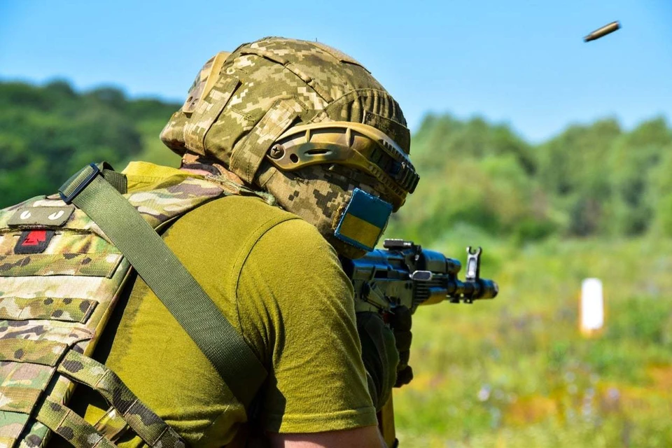 Украинские боевики продолжают обстреливать территории республик