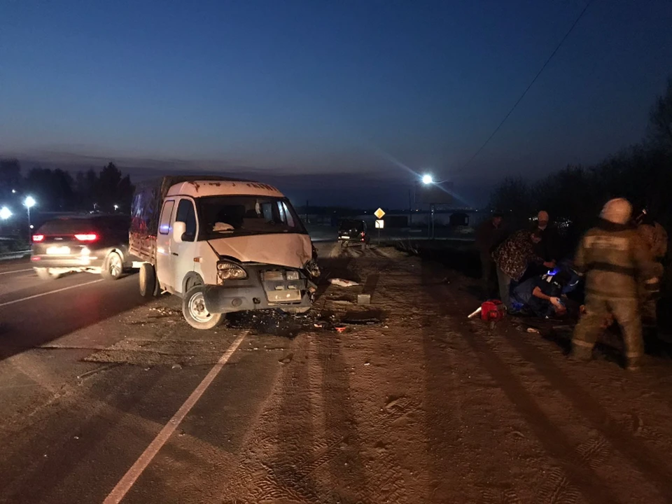 В результате ДТП травмы получил 21-летний водитель автомобиля ВАЗ.