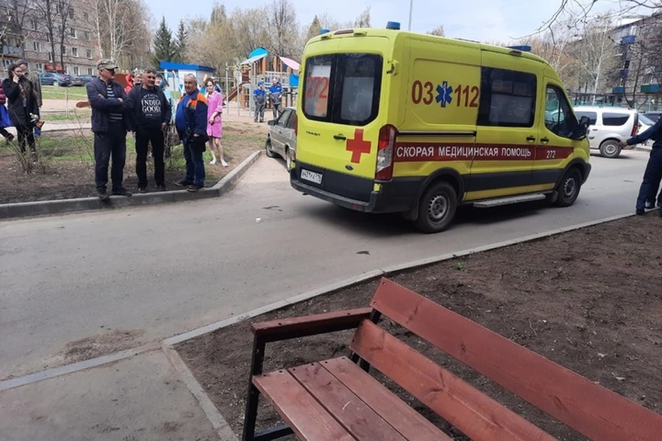 Мужчина отравился продуктами горения.