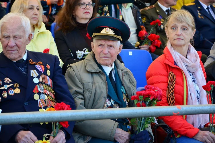 «Врачи уже не давали шансов»: 97-лений ветеран победил ковид и приехал на парад в Калининград из Варшавы