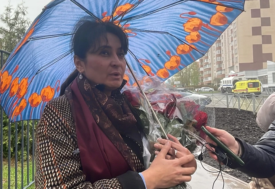 В честь Международного дня семьи Лейла Фазлеева пожелала татарстанцам счастья, благополучия, взаимопонимания и доверия.