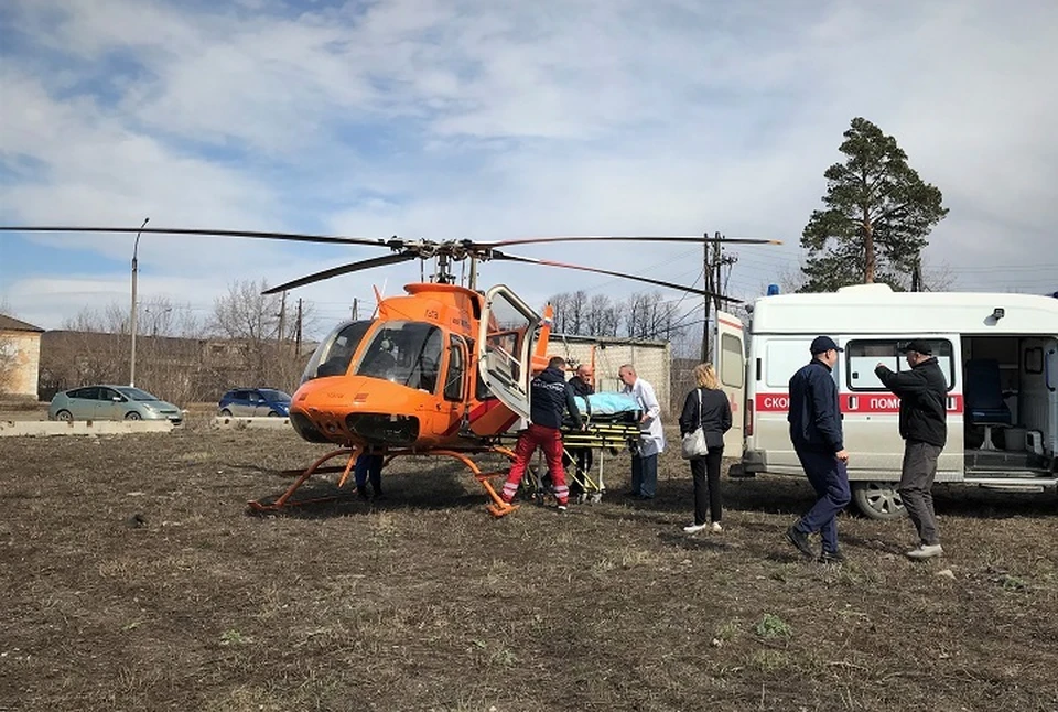 Пожилого мужчину доставили на операцию в Ирбитскую ЦГБ. Фото: департамент информационной политики Свердловской области