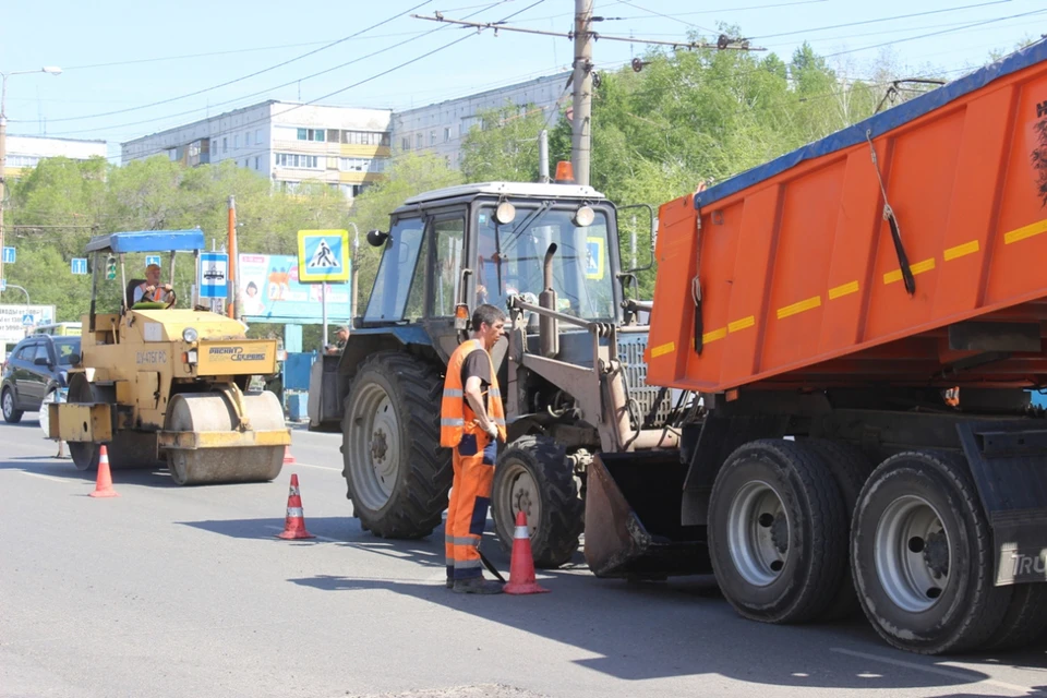 Улицу ремонтируют в границах проспекта Космонавтов и улицы Антона Петрова