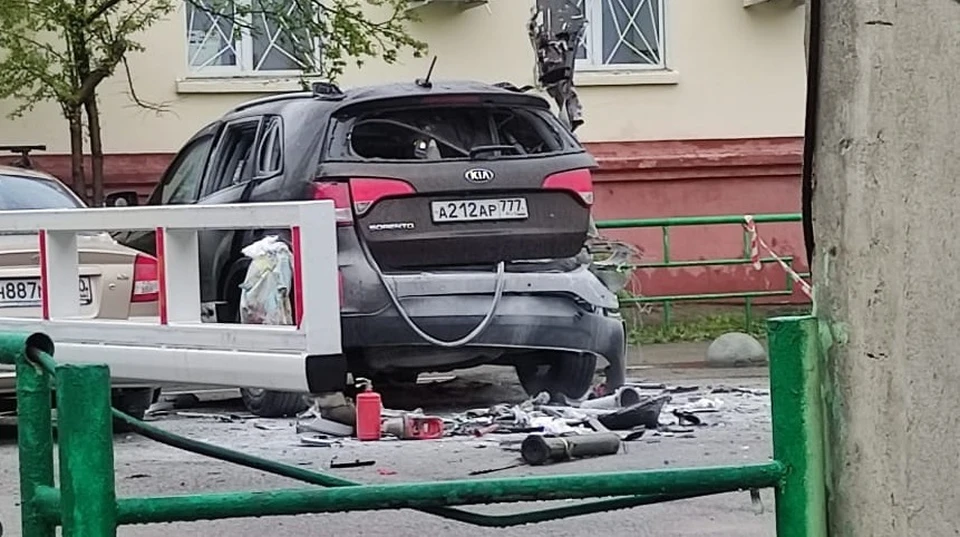 Ранения получили прохожие, оказавшиеся рядом с машиной.