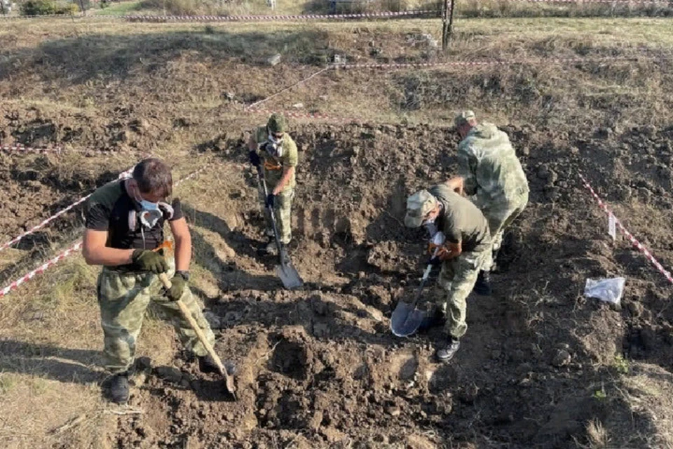 Сколько солдат погибло при освобождении авдеевки. Массовые захоронения на Донбассе. Массовые захоронения ВСУ. Убитые украинские военные.