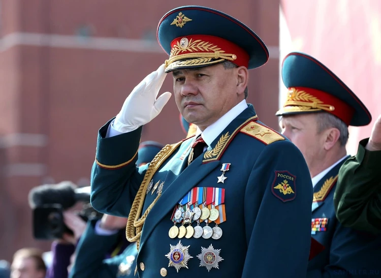 Губернатор Севастополя поздравил министра обороны России с днём рождения