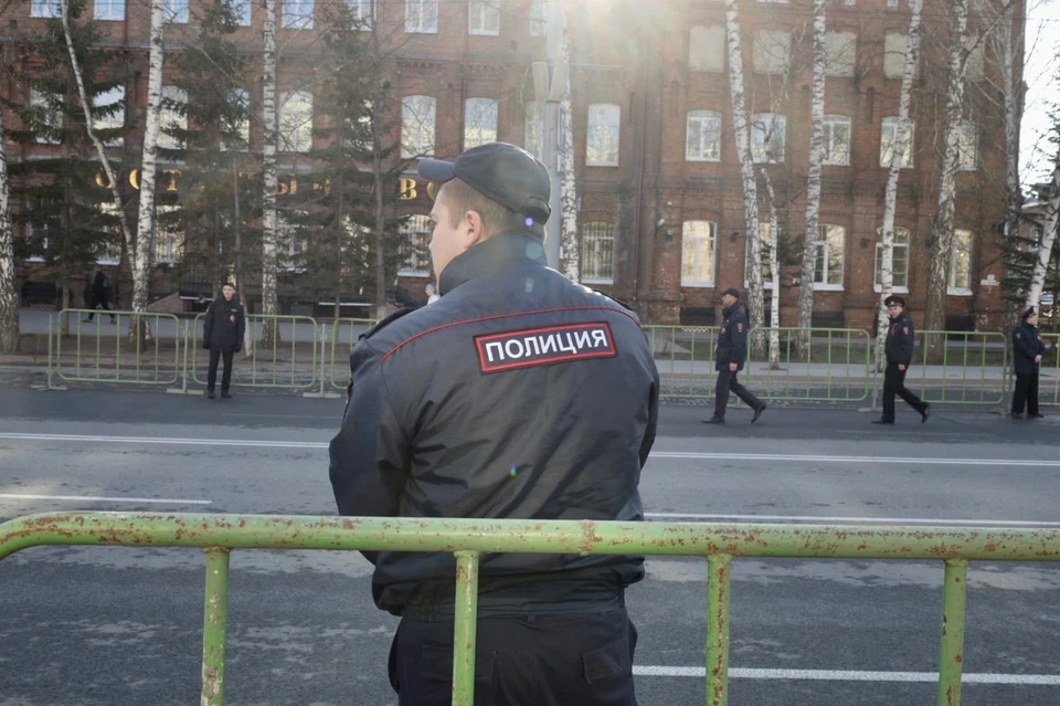 В Томске 57-летний местный житель обвиняется в оскорблении сотрудника полиции.