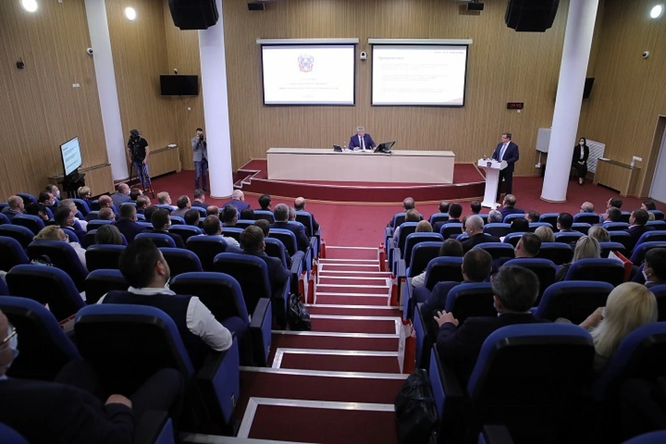 Обновленный прогноз на будущее потребовал разработать Василий Голбев. Фото: сайт правительства РО