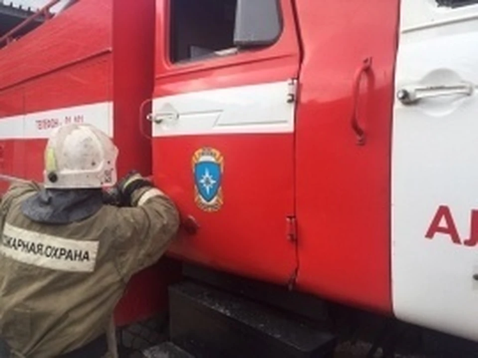 На пожаре в сарае в Ясногорском районе Тульской области есть пострадавший