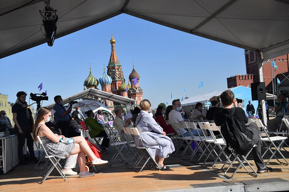 Фестиваль этот проходит у стен Кремля уже в восьмой раз.