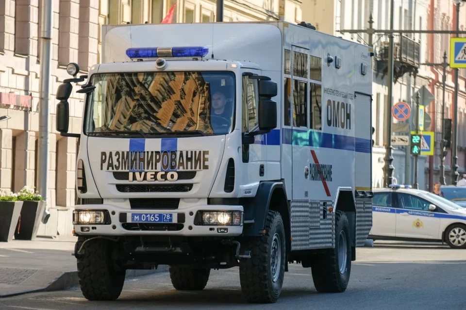В Петербурге лжеминеры помешали будням 2,5 тысячи человек.