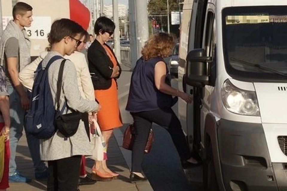 Транспорт останавливается в районе автостанции, где придется