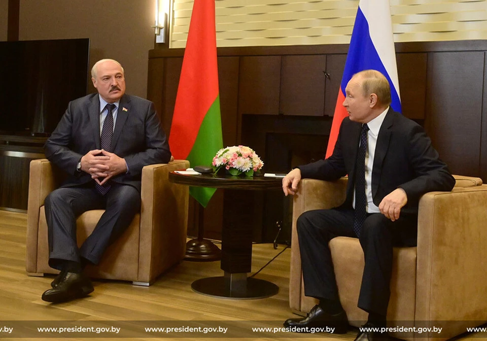 Президенты продолжат общение в Санкт-Петербурге