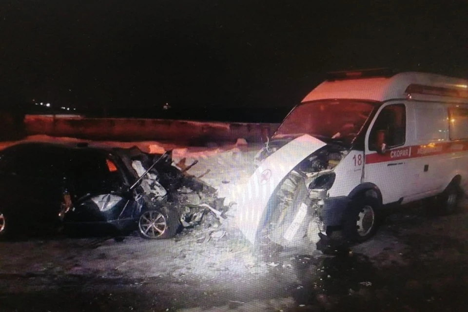 ДТП случилось в ночь на 19 января на Северном шоссе. Фото: УГИБДД УМВД РФ по Хабаровскому краю