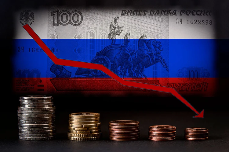 Несколько часов до дефолта: из-за проблем с госдолгом России угрожают финансовым коллапсом