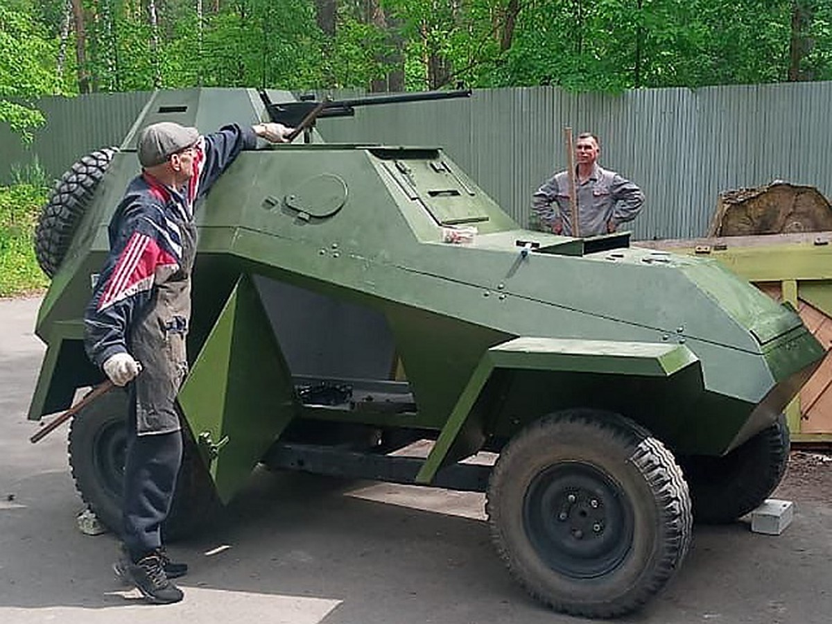 В Казани подростки создали полномасштабную копию советской боевой машины  БА-64 - KP.RU