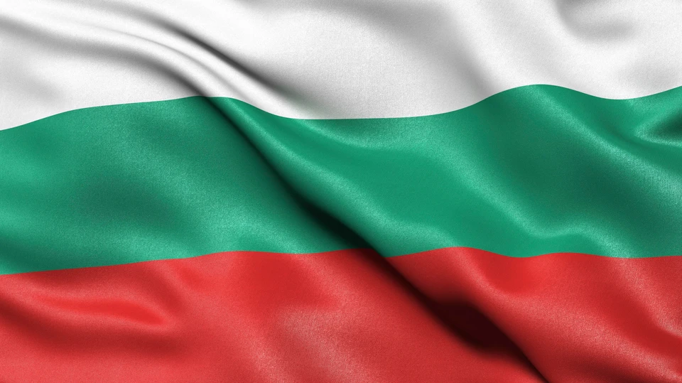 Болгарии высылает 70 российских дипломатов
