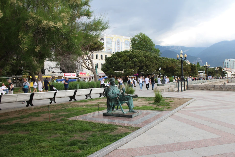 Ялта. Набережная имени В.И. Ленина.