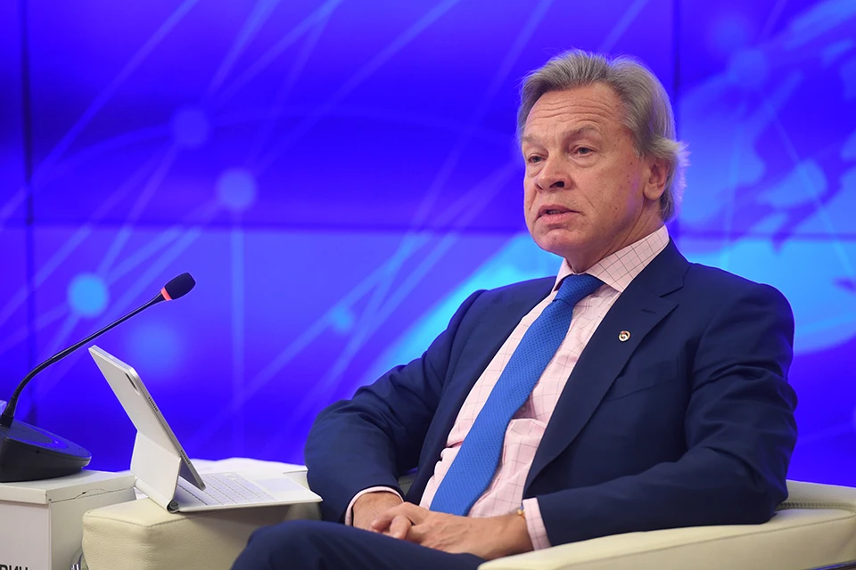 Сенатор Пушков обвинил Запад в попытках обойти собственные санкции.