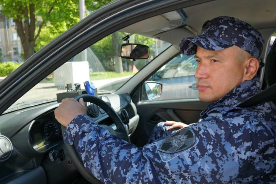 Наряд вневедомственной охраны Росгвардии сразу отправился в медучреждение на улице Воровского. Фото: 43.rosguard.gov.ru
