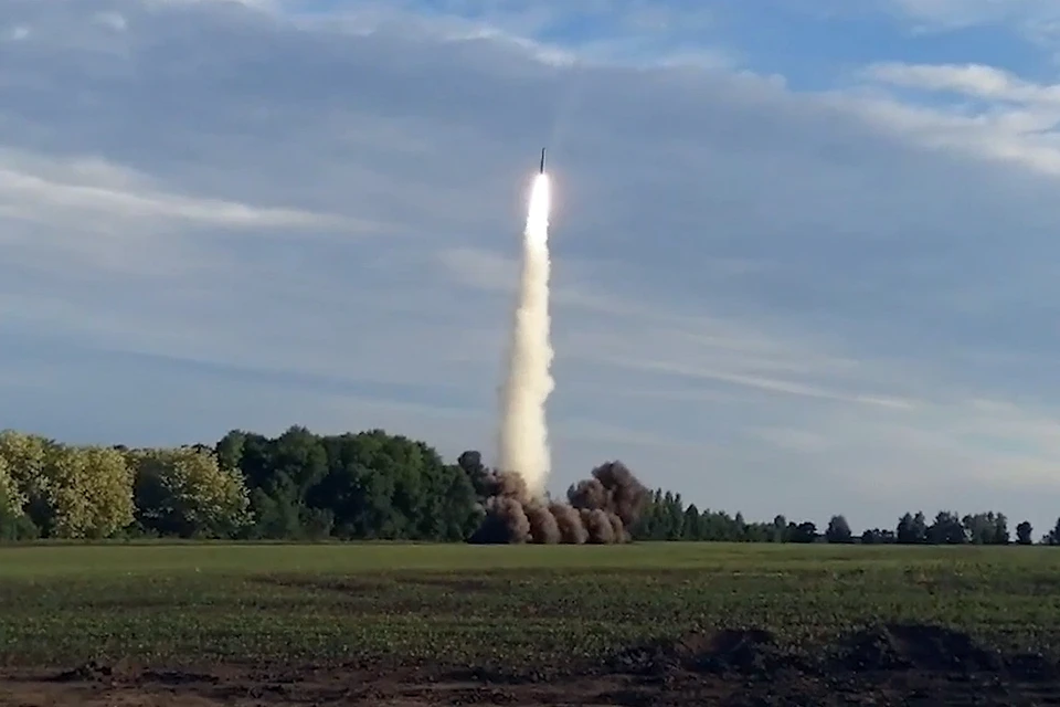 Комплекс «Искандер» бьет на 500 километров крылатыми и баллистическими ракетами