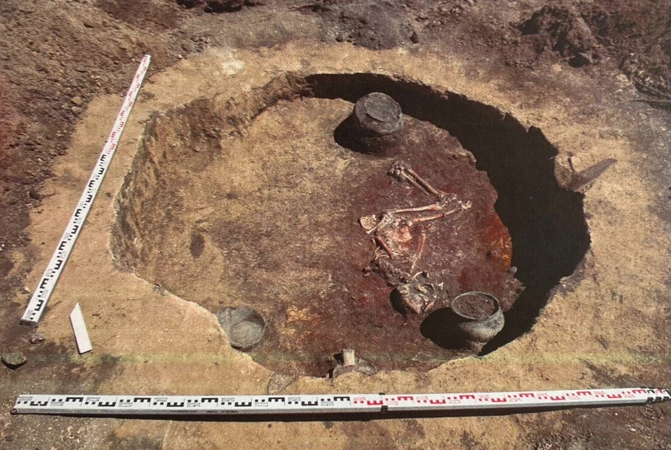 Учеными в погребальных ямах были найдены инвентарные находки. Фото: Комитет по охране ОКН Ростовской области.