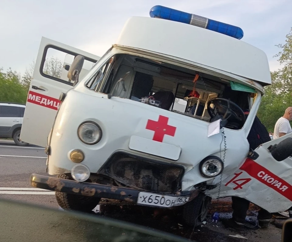 Дтп со скорой помощью сегодня. УАЗИК скорой. УАЗ скорой помощи.