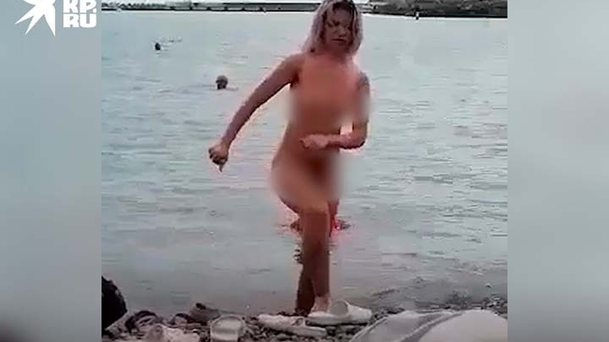 Порно видео пляж голые женщины