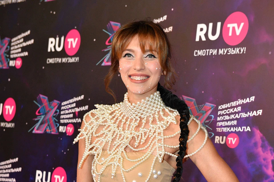 Телеведущая, певица Регина Тодоренко