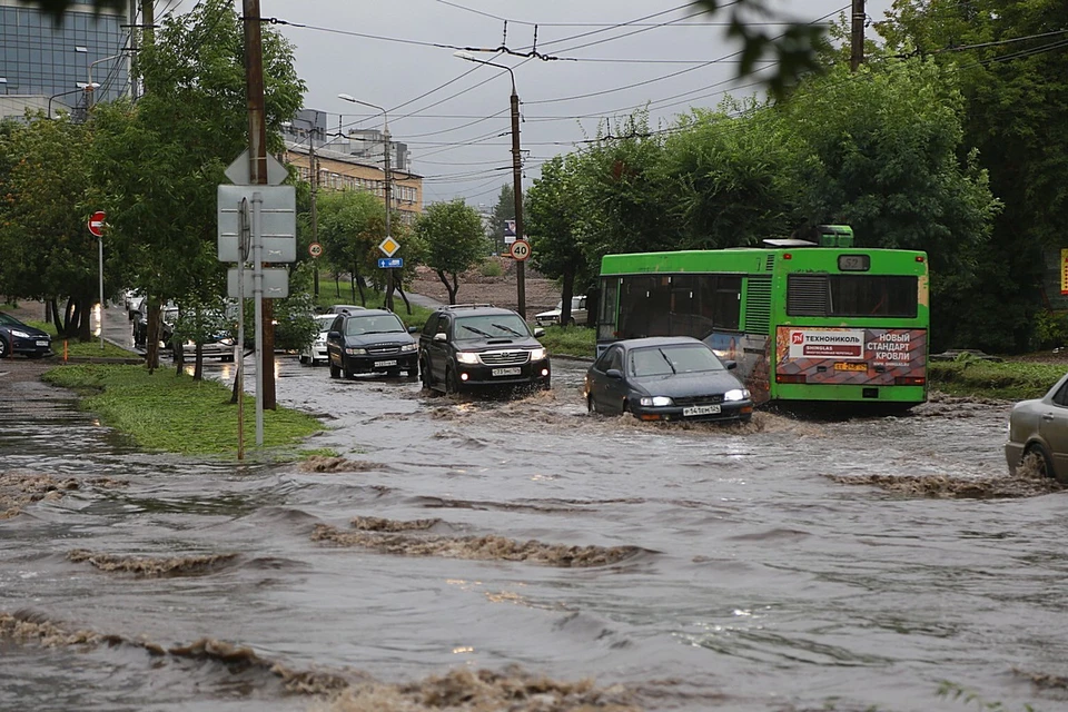 В Красноярске синоптики пообещали ливень, град и грозу