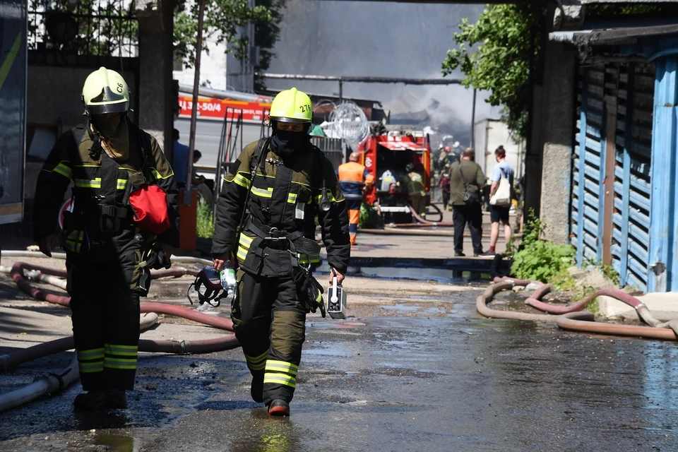 Площадь пожара 600 кв.м