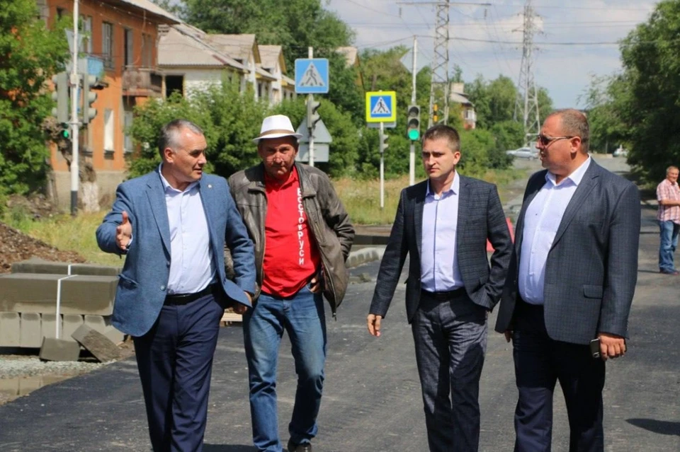 Улица Новосибирская требует ремонта уже несколько лет