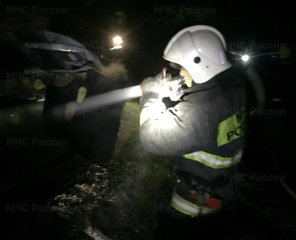За июль месяц это уже четвёртый автомобиль сгоревший в Калуге.