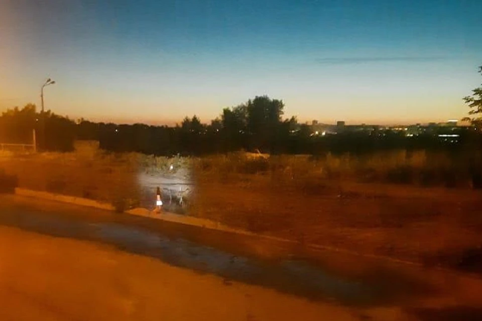 В Новосибирске в ДТП по вине 33-летнего водителя, опрокинувшего авто, тяжелые травмы получил молодой мужчина. Фото: ГИБДД по Новосибирску.