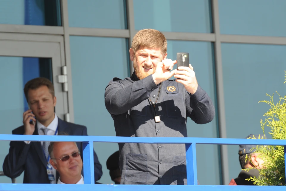 Глава Чечни рассказал, что именно произошло на борту самолета.