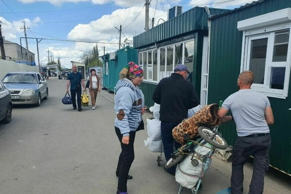 Сотни тысяч жителей Донбасса вынуждены были выехать на территорию России, спасаясь от боевых действий. Фото: ЛИЦ