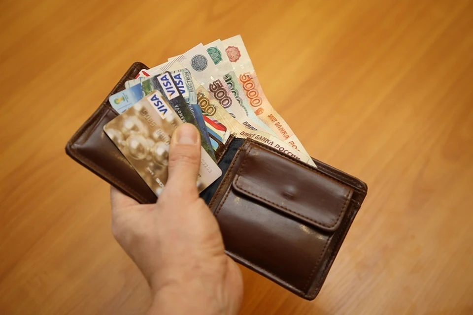 Сотрудники МВД раскрыли дело о пропаже портмоне из грузовика в Хабаровске