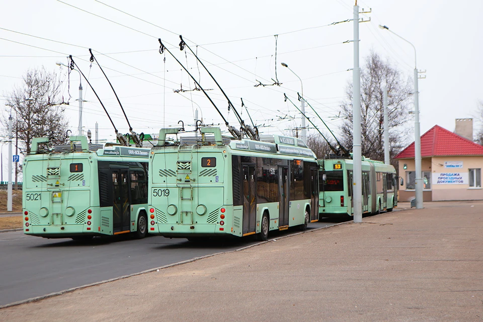64 троллейбус минск. Украинский троллейбус. Белорусские троллейбусы. Троллейбус России. Троллейбус 10.