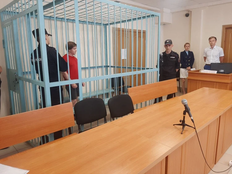 Обвиняемый в зверском убийстве 25-летнего врача оренбуржец Денис Тучин отправлен в СИЗО на два месяца