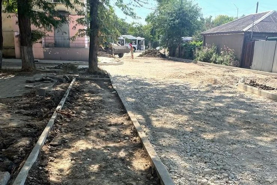 В Керчи ремонтируют сразу несколько улиц. Фото: Tg-канал главы администрации Керчи Святослава Брусакова