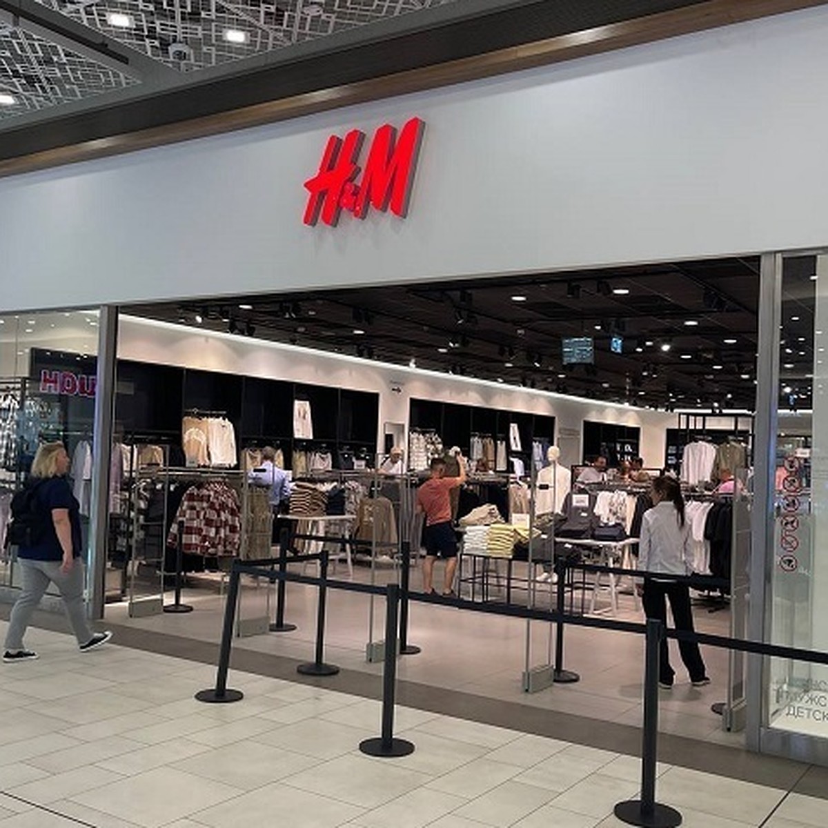 В Екатеринбурге открыли H&M 11 августа 2022 - KP.RU