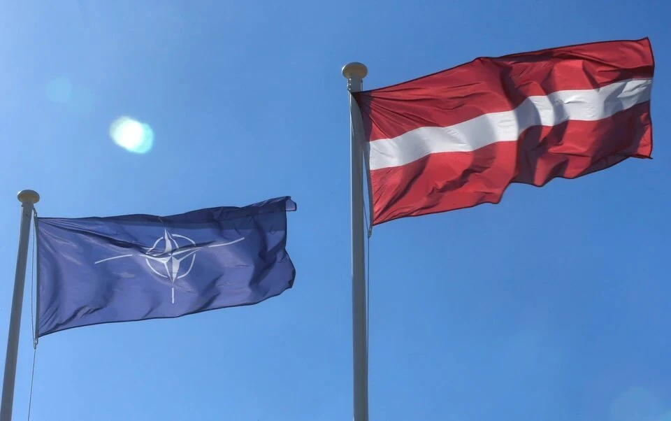 В Совфеде РФ считают, что русофобские решения латвийских властей могут быть согласованы с руководством НАТО