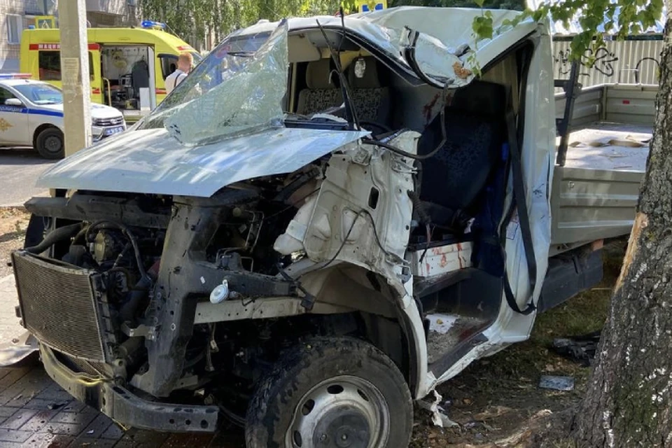 Водитель «Газели» погиб на месте. Фото: ГИБДД Кировской области
