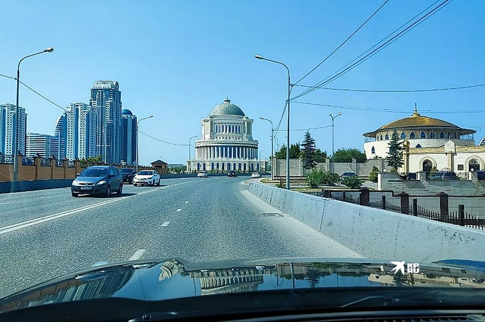 Добраться до Чечни удобнее на самолете или автомобиле