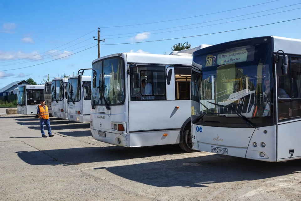 Заниматься перевозками на четырех автобусных маршрутах нужно будет с 16 сентября по 31 декабря 2022 года