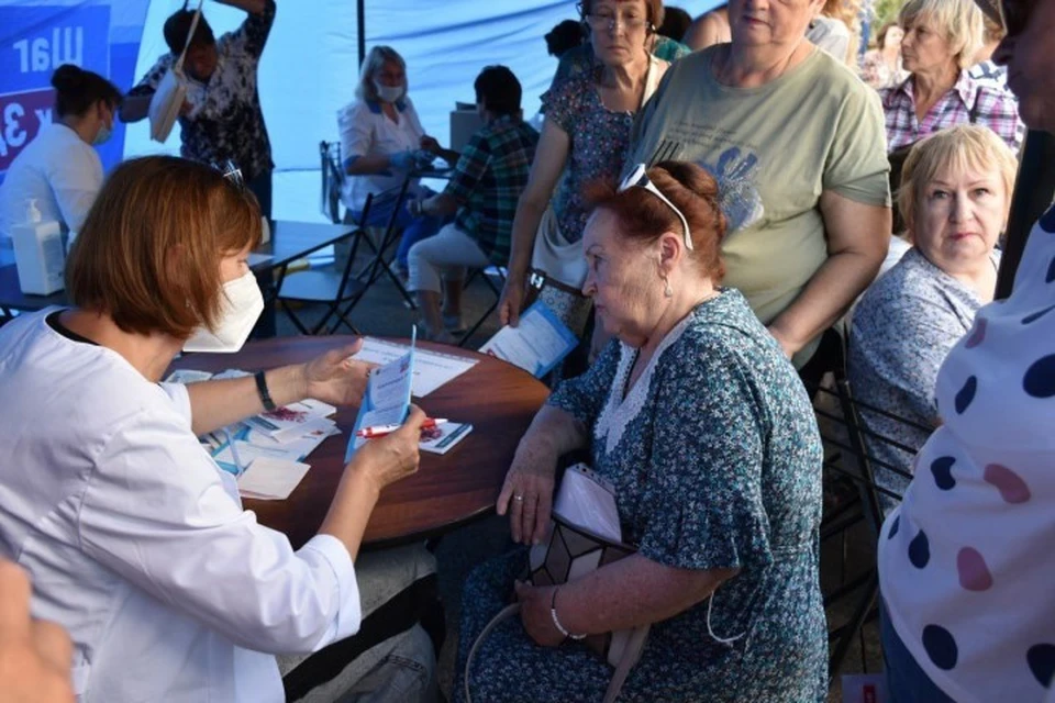 В пунктах диагностики медработники оказывают всем обратившимся необходимую помощь, проводят исследования, дают рекомендации по поддержанию здоровья.