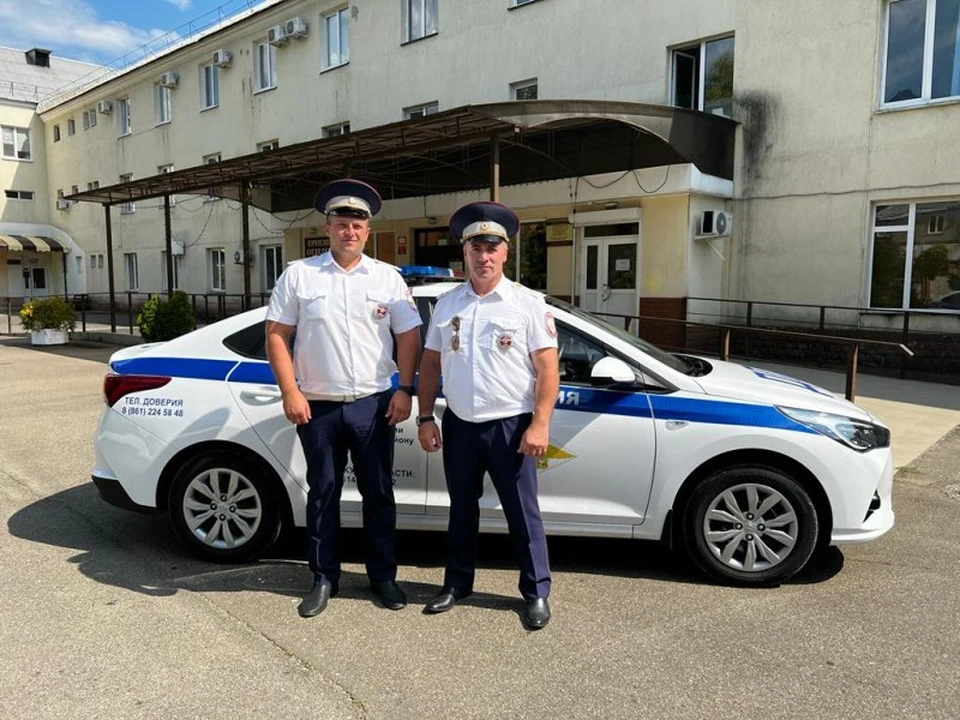 Полицейские помогли мужчине