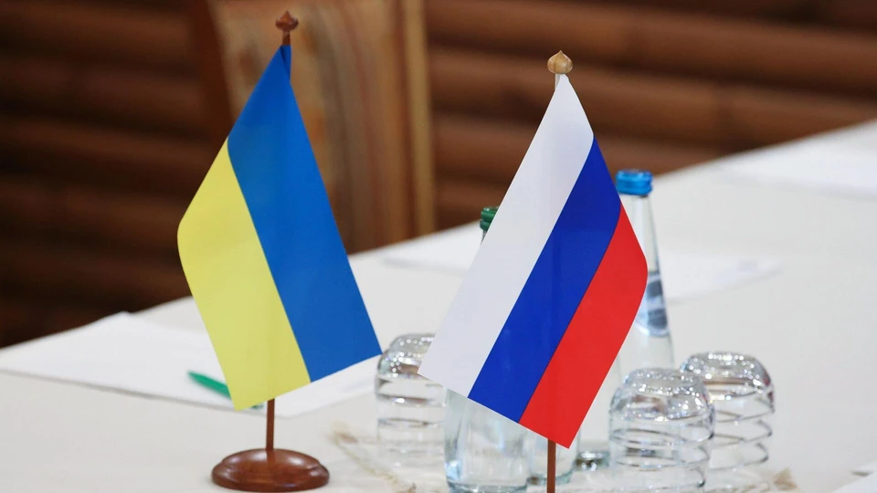 Переговоры между Украиной и Россией ранее практически прекратились, но в Москве говорят о готовности возобноить диалог