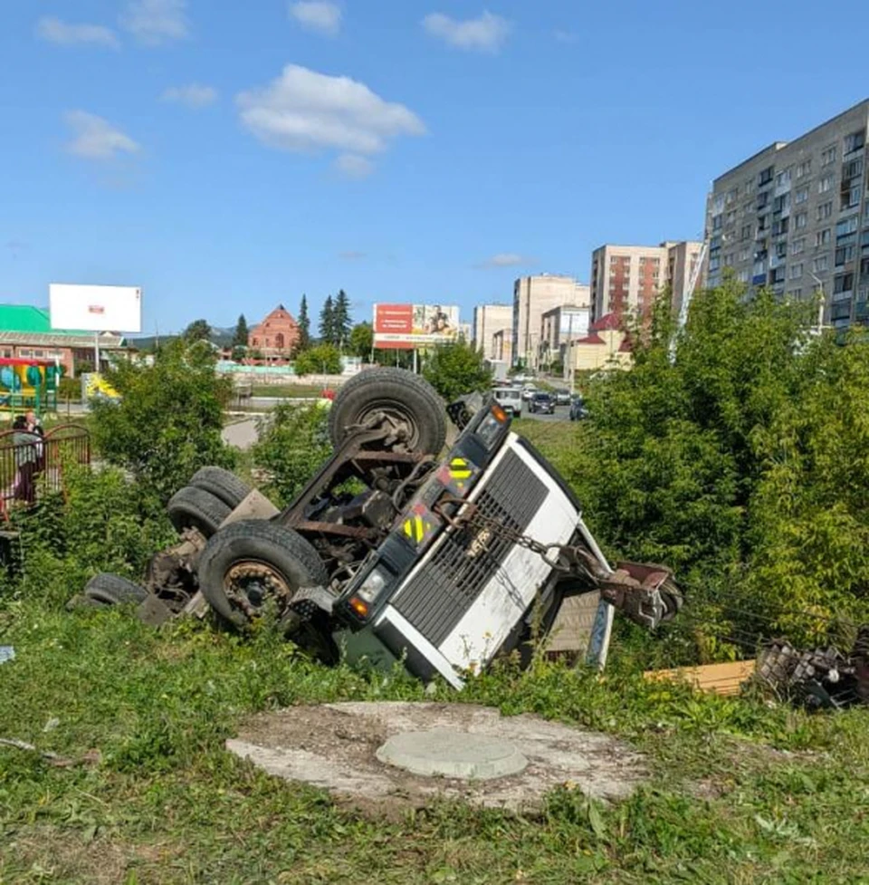 После произошедшего мужчина скрылся с места ДТП.