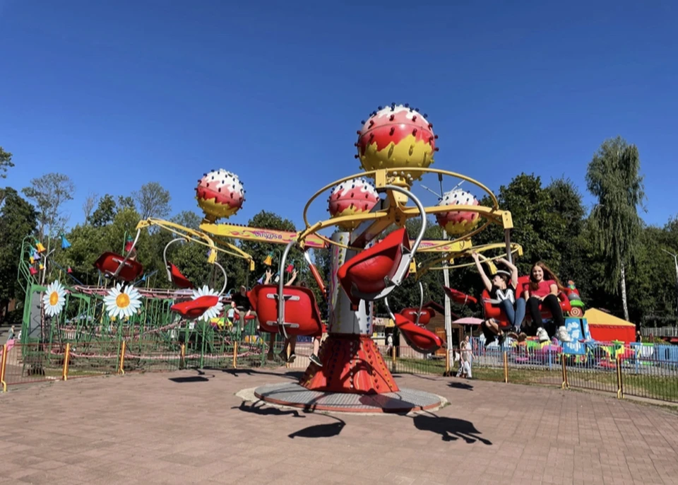 Юным смолянам организовали бесплатный отдых в «Лопатинском саду». Фото: пресс-служба администрации города.
